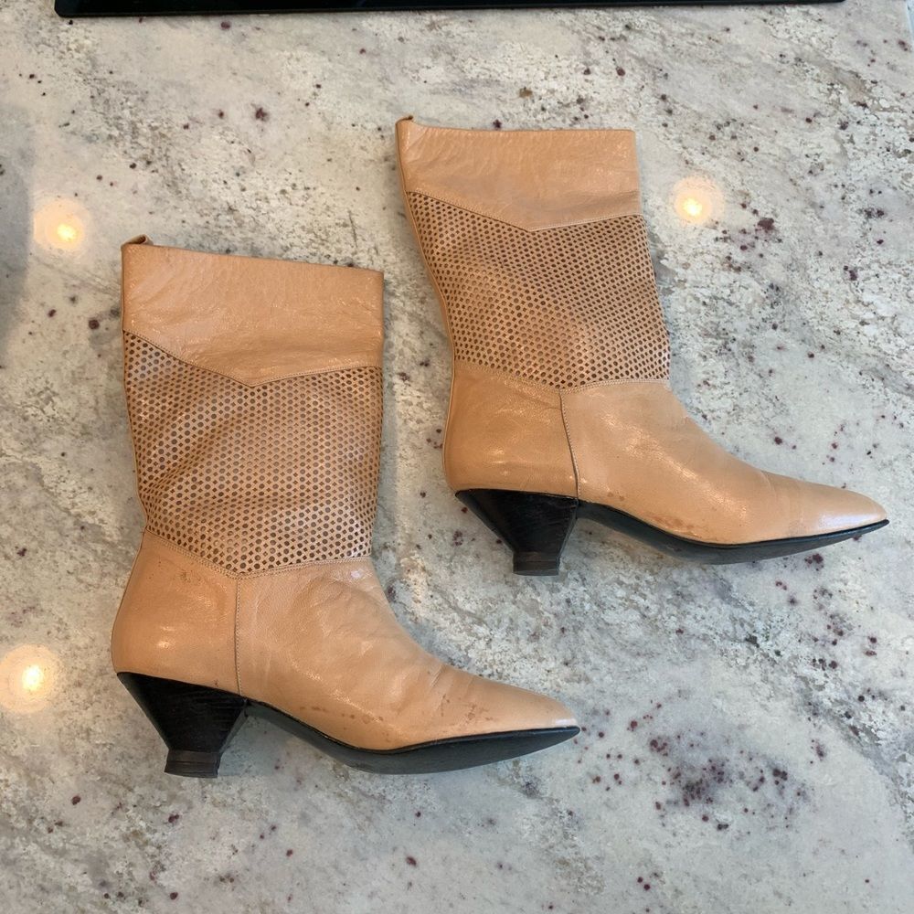 Vintage Tan Cut Out Leather Boots sz 6.5 - Picture 2 of 5